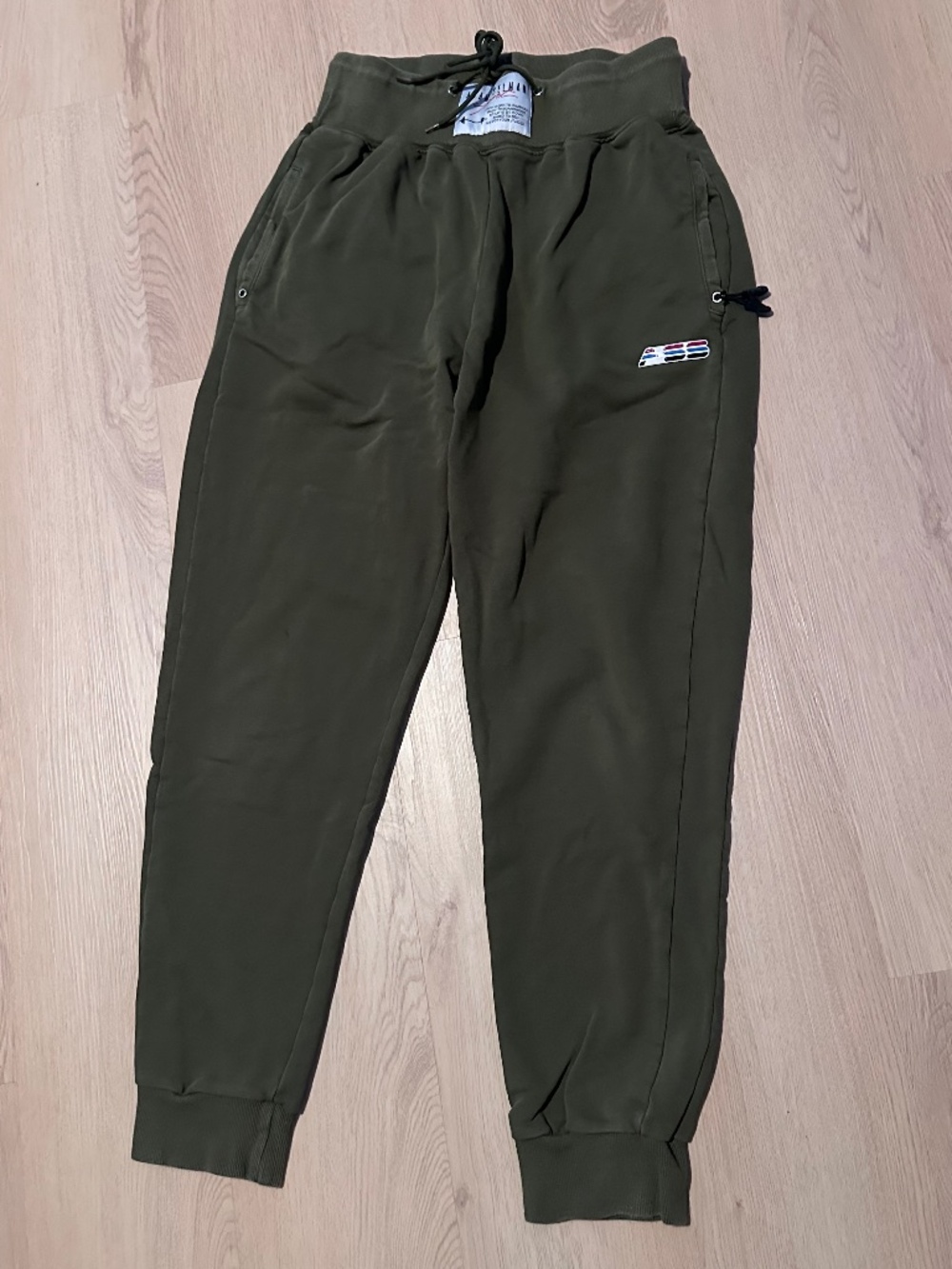 Joggers - Picture 1 of 4